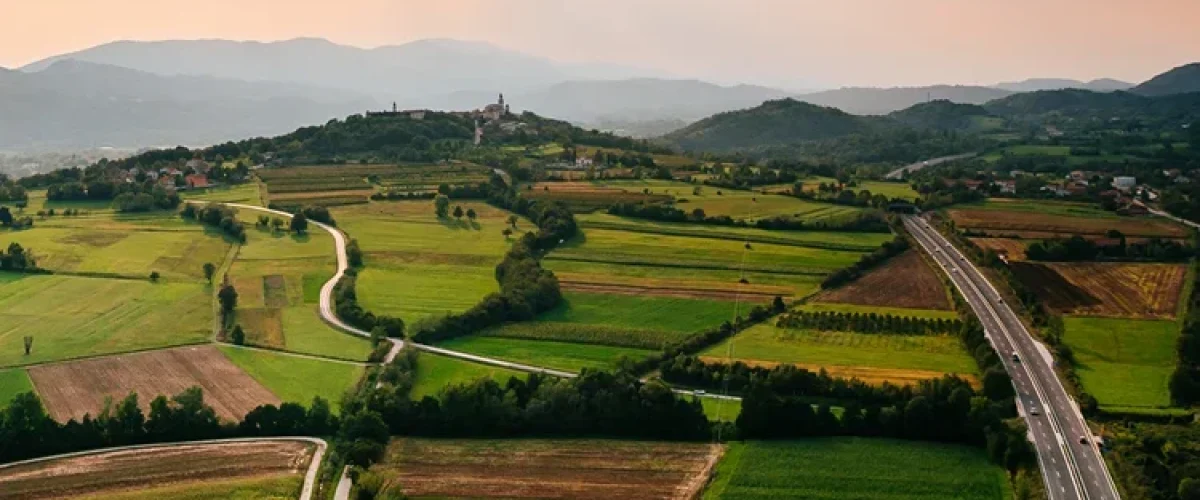 750 x 500_NASLOVNA_AJDOVŠČINA FORUM_2024