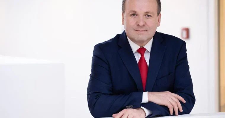 granig-cornelius-65eb2ffecb990.jpg.cut.1710169136-65ef1c306de85.jpg.840px