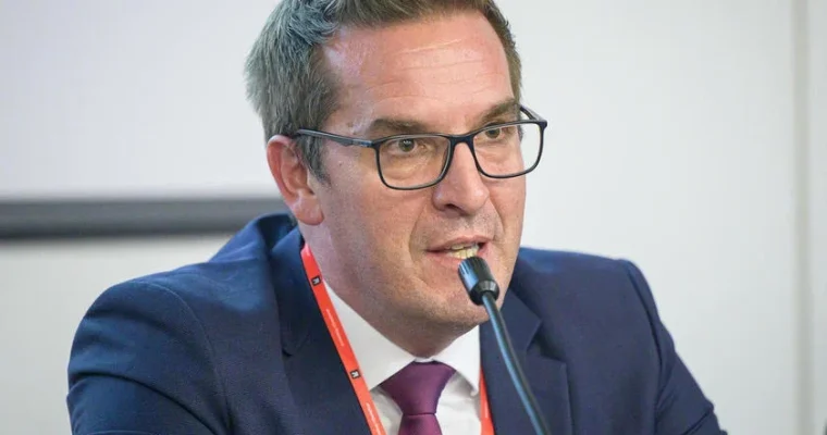 primorski-forum-027-jm-65668e3dd3e4e.jpg.cut.s-65668e4884007.jpg.840px